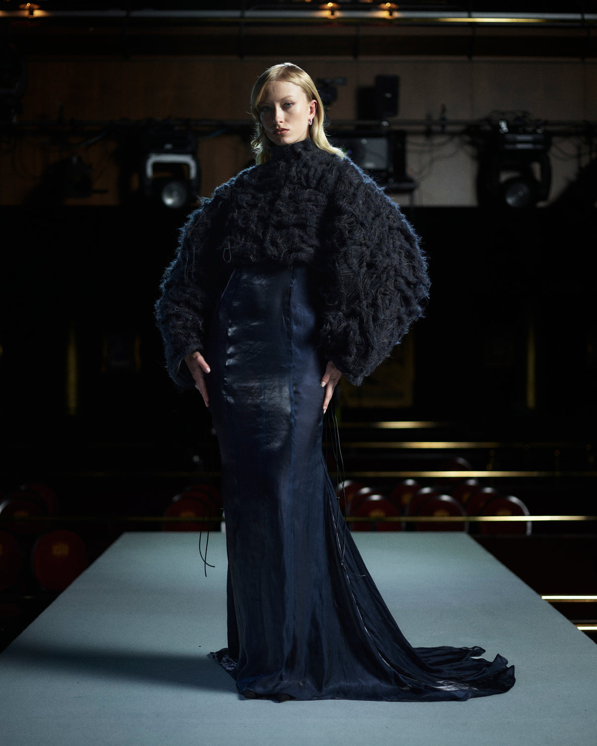 LOOK 10