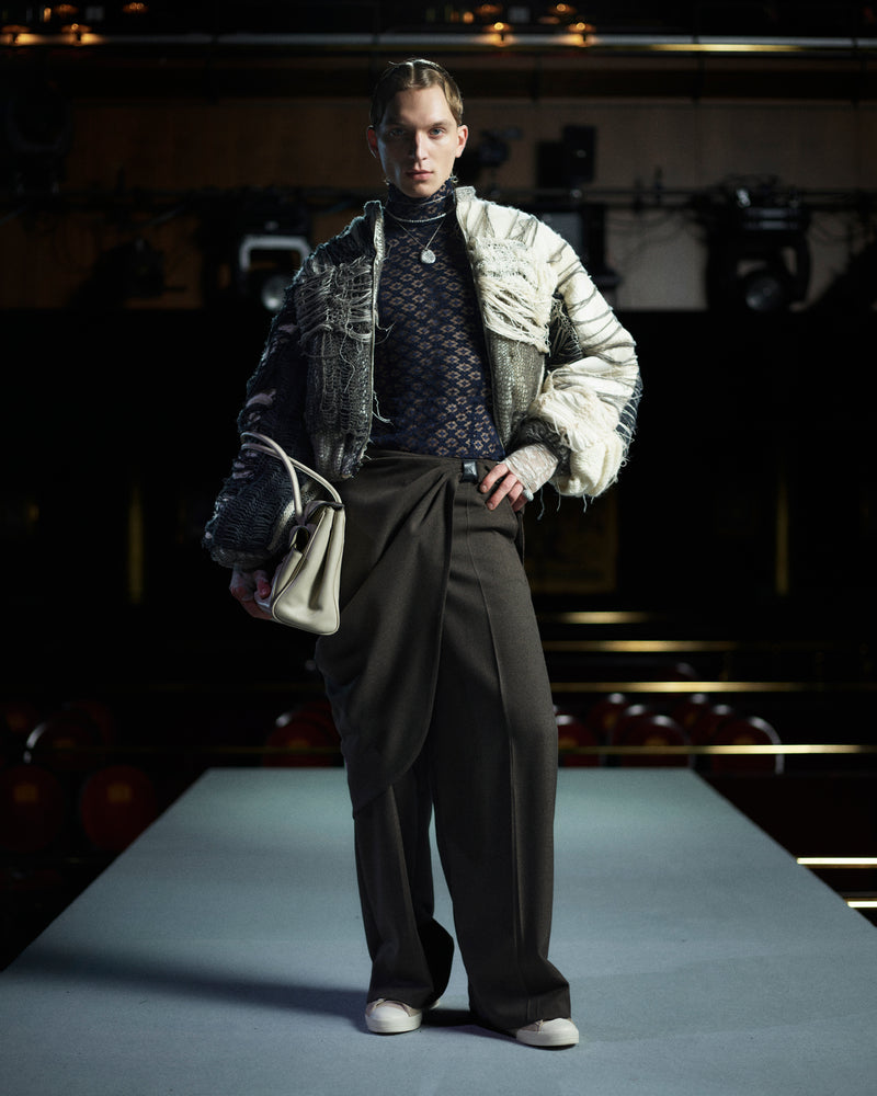 LOOK 11