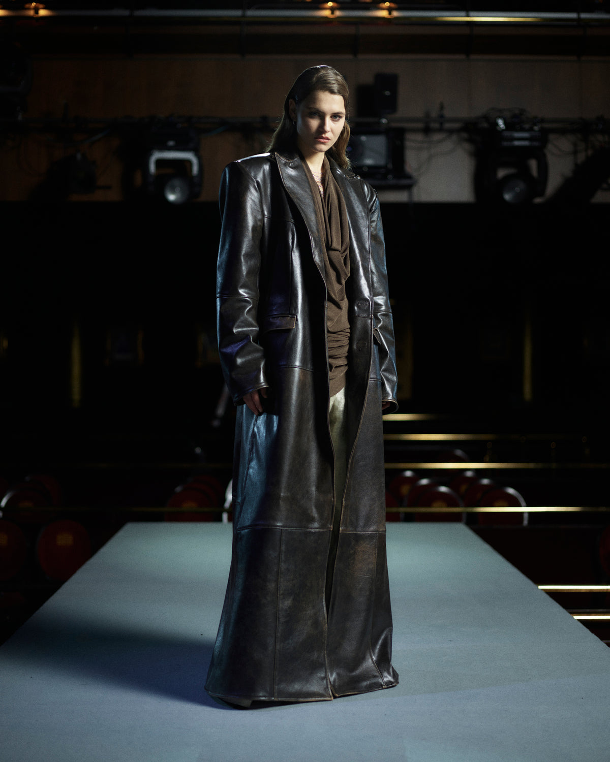 LOOK 14