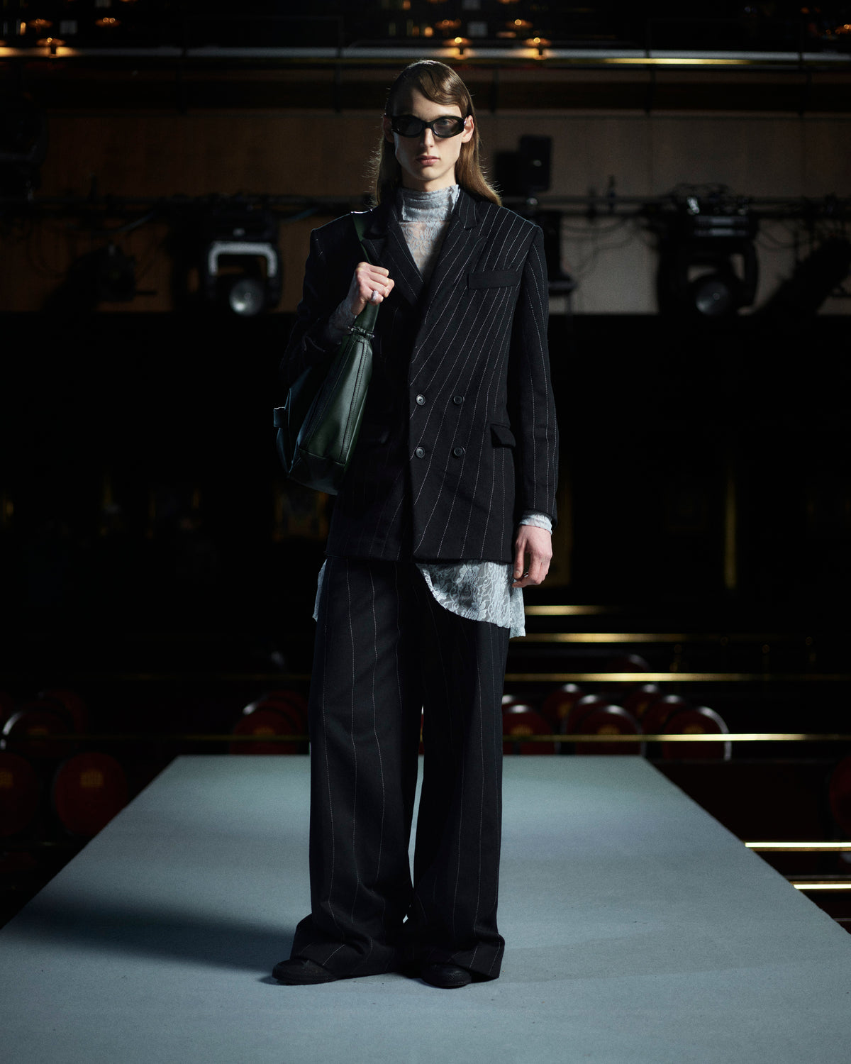 LOOK 26