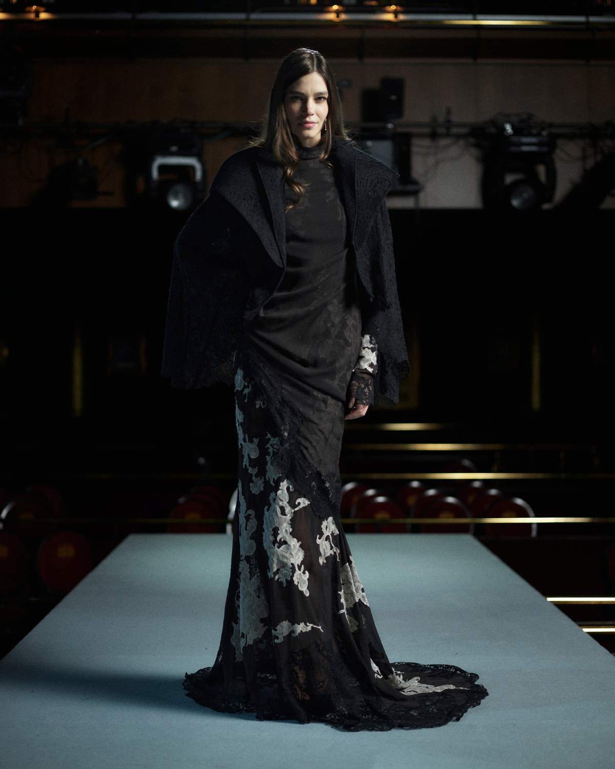 LOOK 27