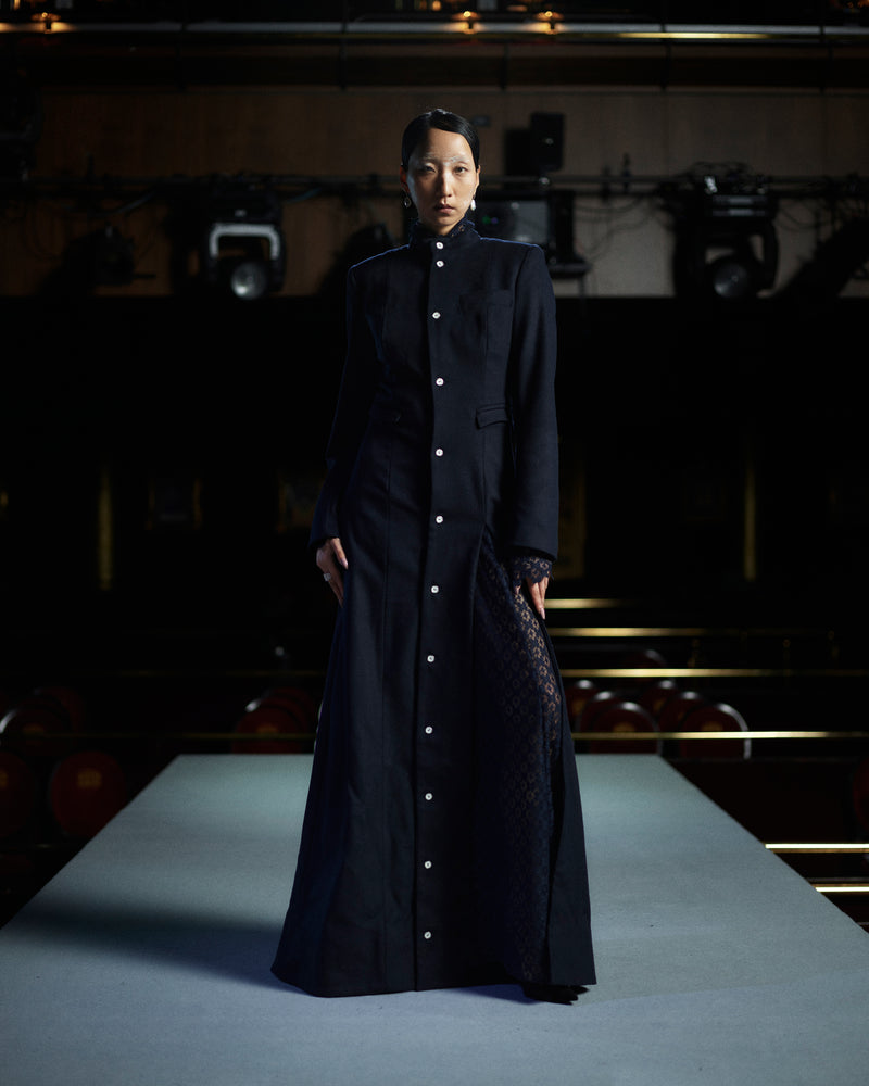 LOOK 03