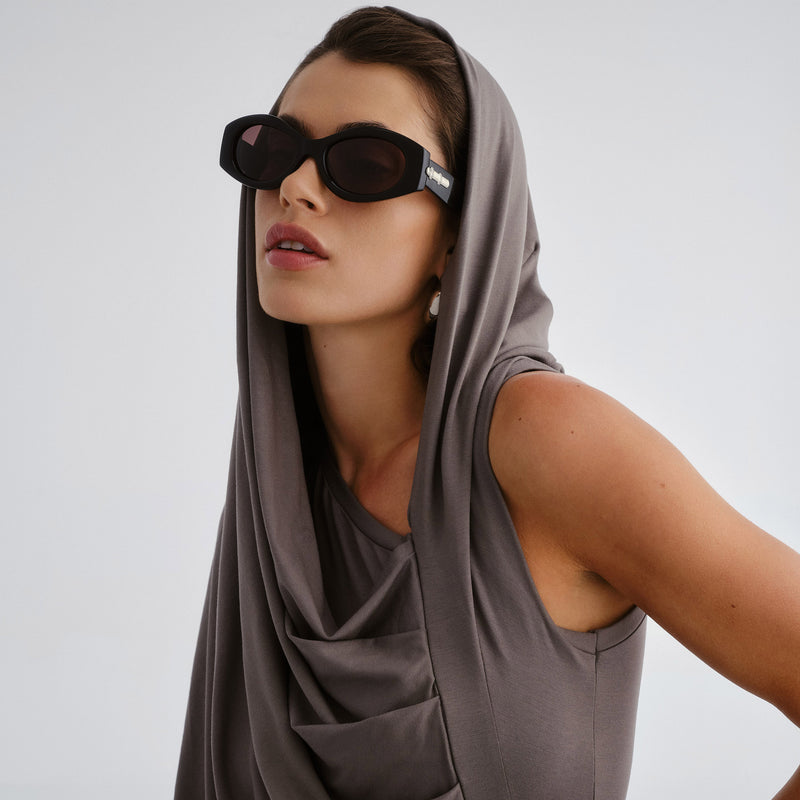 Wanderlust Sunglasses (Black / Grey)