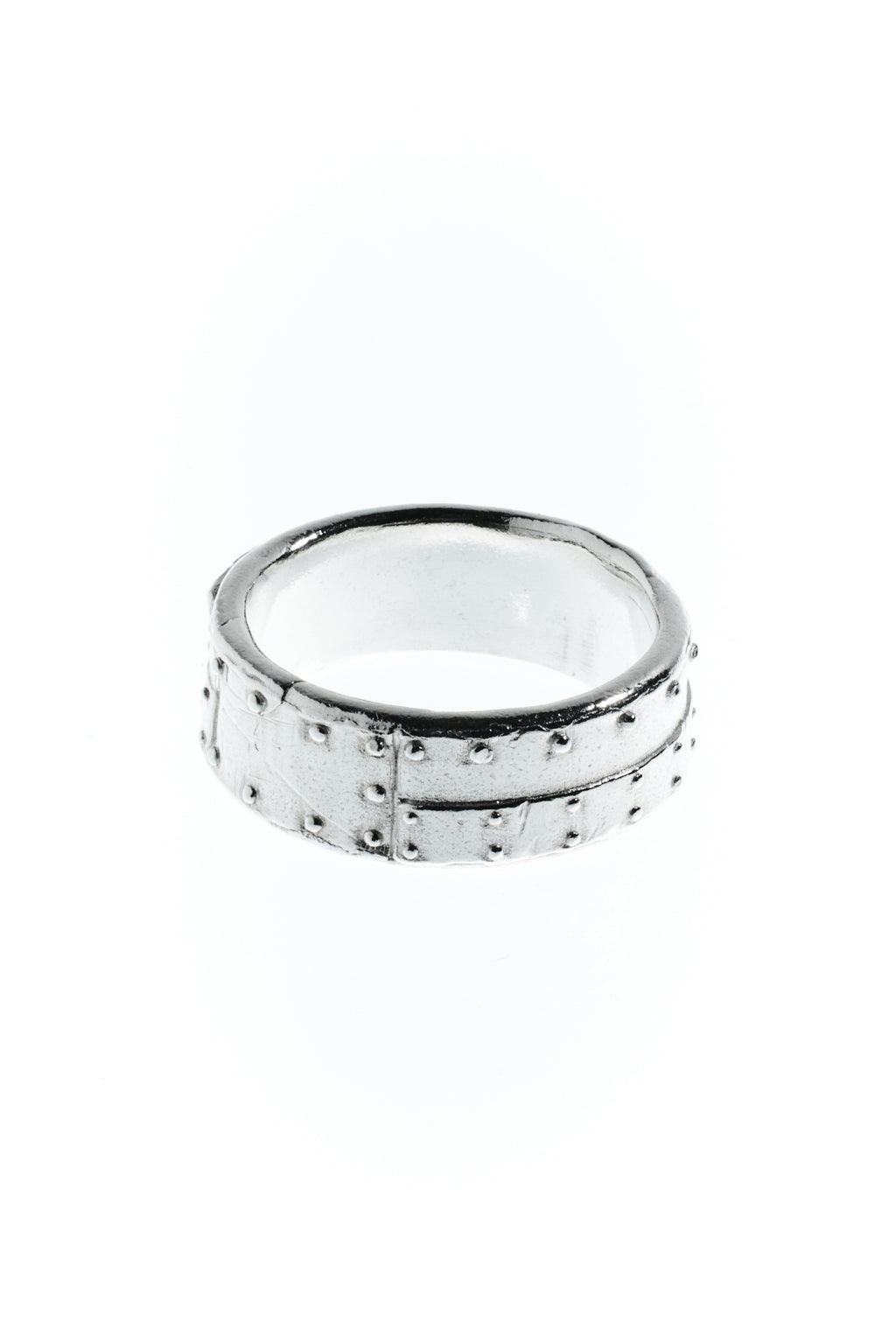 Rivet Ring
