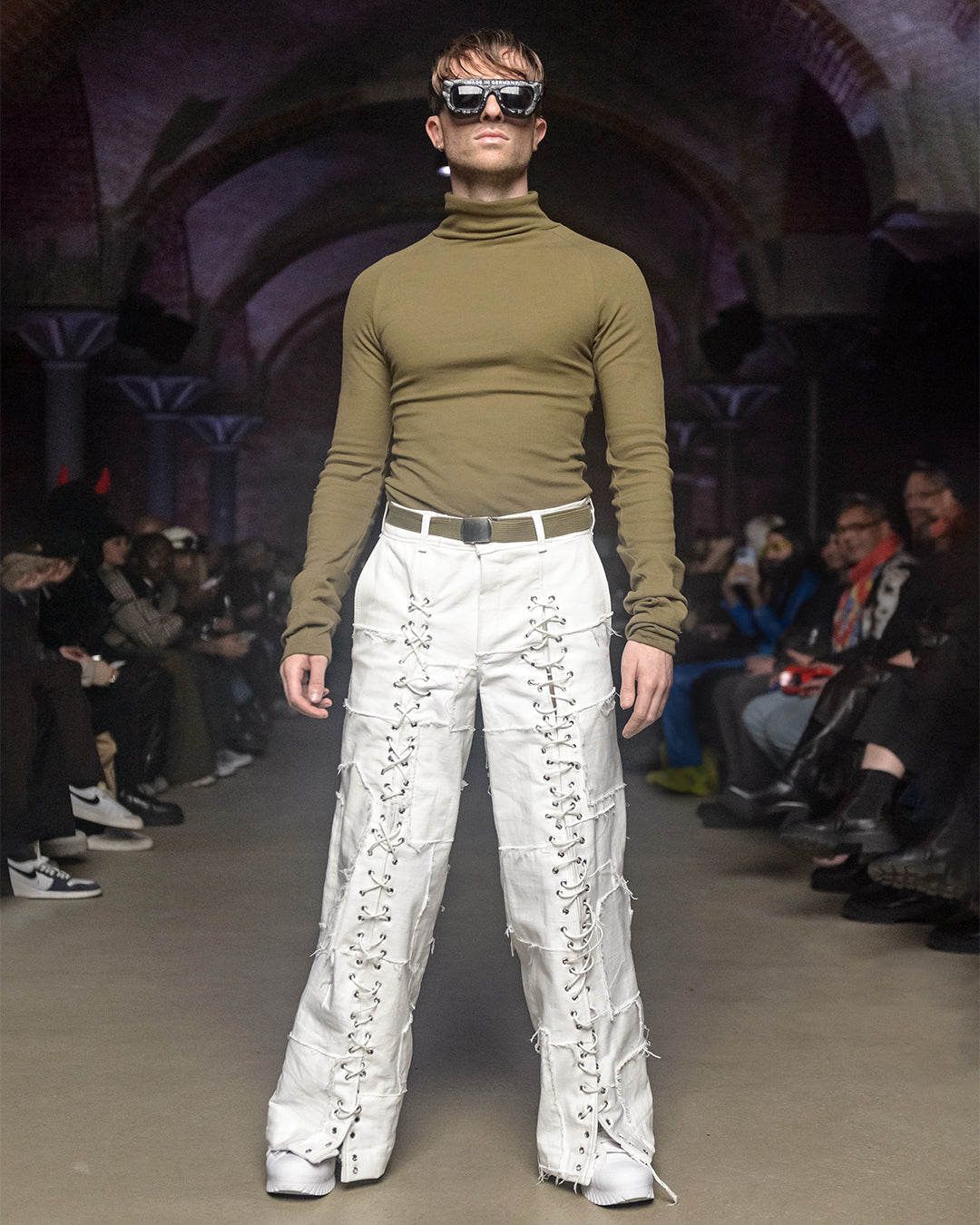 Look 9 (AW23)