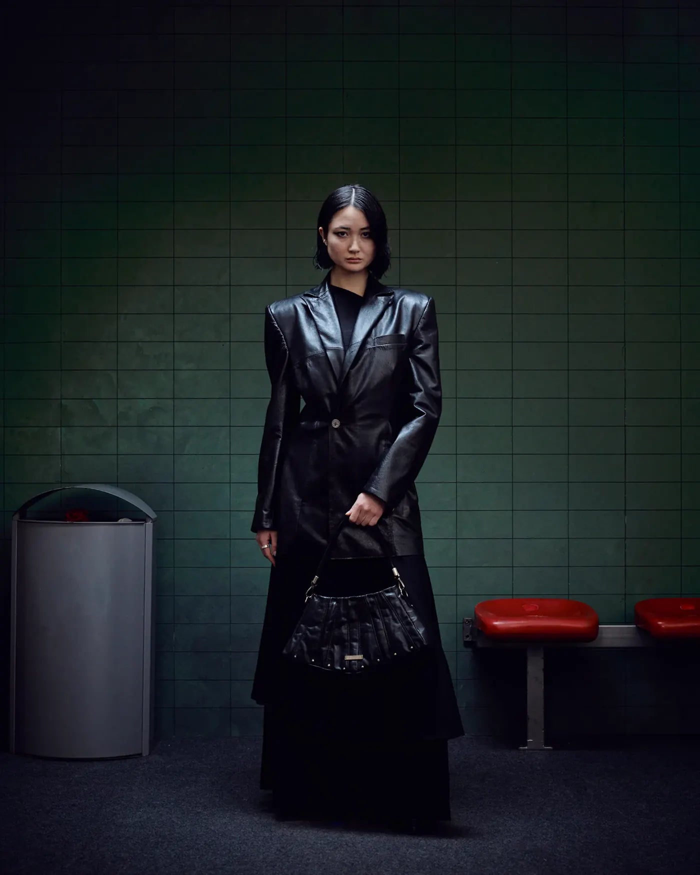 LOOK 02